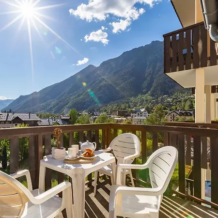 Courmayeur C44 - Happy *