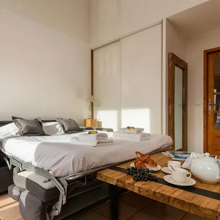 Courmayeur C44 - Happy