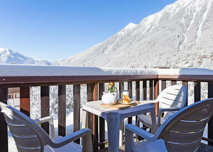 Courmayeur C44 - Happy